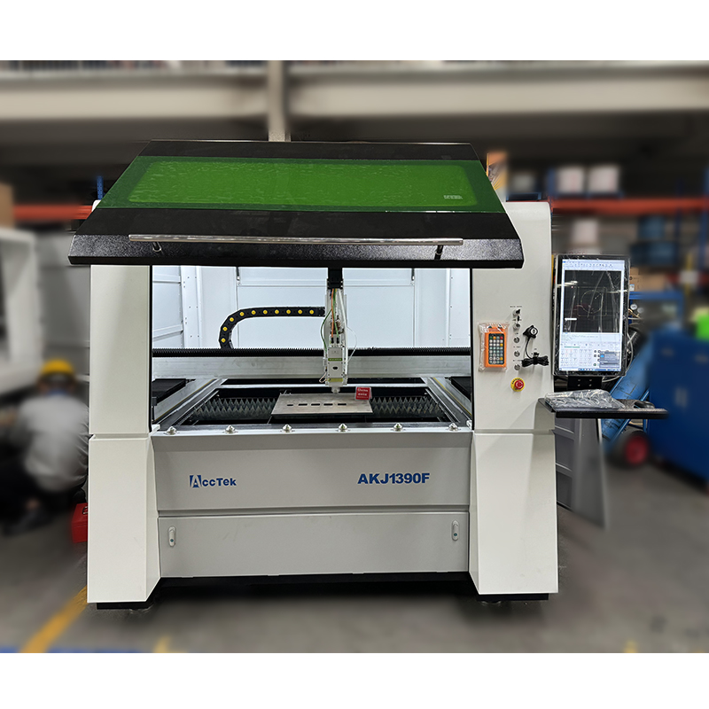 JINAN CNC-Industriegeräte Rayc – Industrial Laser Machine Price Bewertung und Preis